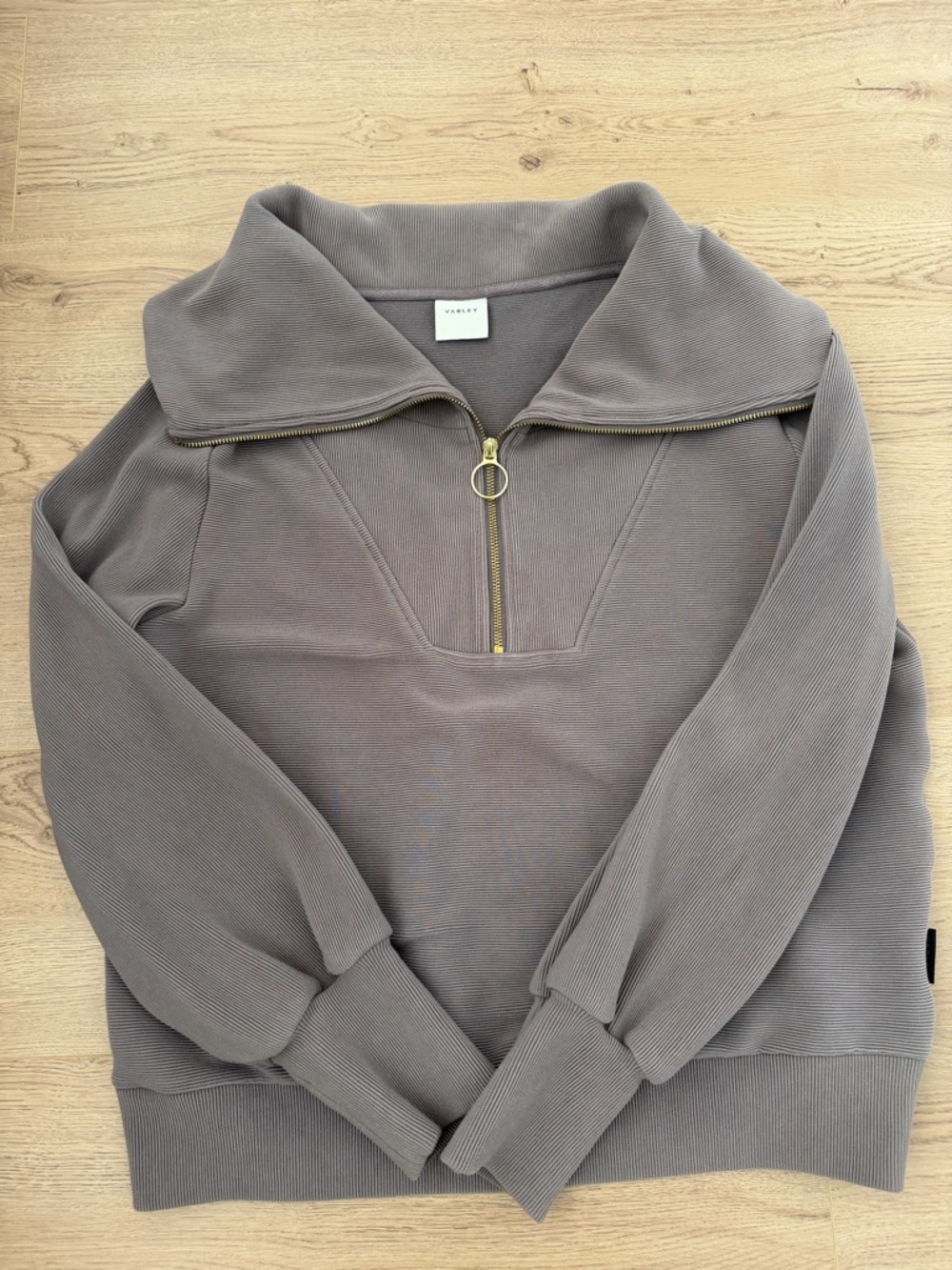 Varley Vine Half Zip Pullover in Charcoal